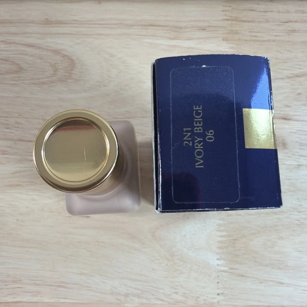 Estee Lauder Lucidity Light Diffusing Makeup 06 IVORY BEIGE/RARE {FREE SHIPPING}